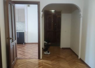 Продам 3-комнатную квартиру, 85 м2, Нальчик, Московская улица, 6, район Предгорный