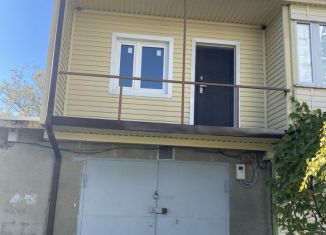 Продаю гараж, 30 м2, Туапсе, улица Адмирала Макарова, 41