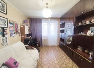 Продаю 3-ком. квартиру, 55 м2, Самарская область, проспект Карла Маркса, 296