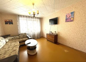 Продаю трехкомнатную квартиру, 62.4 м2, Республика Башкортостан, Коммунистическая улица