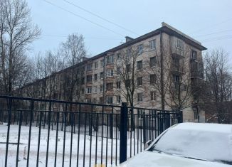 Продается 1-комнатная квартира, 32 м2, Санкт-Петербург, Белградская улица, 44к1, метро Проспект Славы