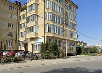 Продается пятикомнатная квартира, 100 м2, Ессентуки, улица Гаевского, 195