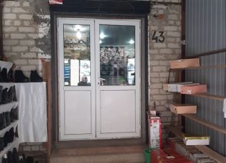 Продам торговую площадь, 42 м2, Кизляр, Набережная улица, 43