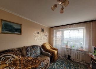 Продается 2-комнатная квартира, 48 м2, Волгоградская область, проспект имени В.И. Ленина, 179