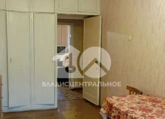 Продаю 2-комнатную квартиру, 43.8 м2, Новосибирск, Шлюзовая улица, 2, метро Площадь Маркса
