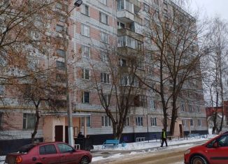 Сдаю трехкомнатную квартиру, 57 м2, Московская область, Внуковская улица, 33А