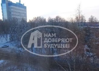 Продаю 4-ком. квартиру, 69.4 м2, Сарапул, улица Калинина, 6