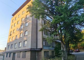 Продажа двухкомнатной квартиры, 56 м2, Кисловодск, Коллективная улица, 10