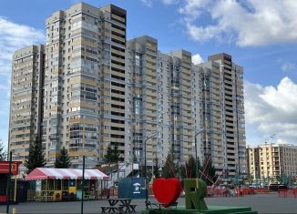 Продам трехкомнатную квартиру, 96.8 м2, Казань, проспект Альберта Камалеева, 32