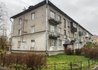 Продам 2-комнатную квартиру, 40 м2, Ленинградская область, улица Пушкина, 6