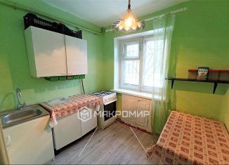 Сдается 2-ком. квартира, 44 м2, Челябинск, улица Бажова, 40