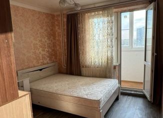 Продам 1-ком. квартиру, 47 м2, Ростовская область, улица Платона Кляты, 15