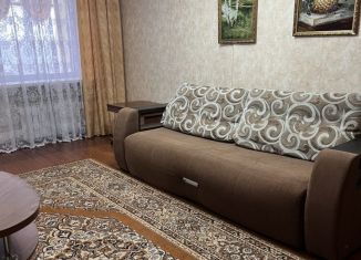 Двухкомнатная квартира в аренду, 43 м2, Южноуральск, улица Космонавтов, 16