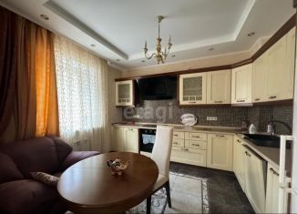 Продам 3-ком. квартиру, 90.7 м2, Казань, Чистопольская улица, 71А