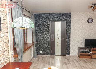 Продается 2-ком. квартира, 41.7 м2, Петрозаводск, улица Фридриха Энгельса, 23