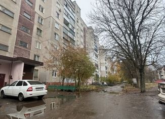 Продаю 3-ком. квартиру, 62 м2, Курск, Харьковская улица, 22, Сеймский округ