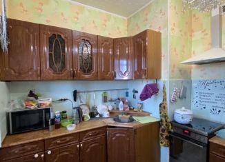 Сдам 3-комнатную квартиру, 69.8 м2, Саха (Якутия), улица Карла Маркса, 16/1