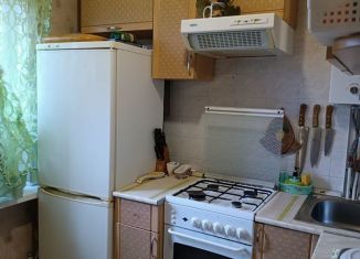 Продажа двухкомнатной квартиры, 48 м2, рабочий посёлок Светлый Яр, 1-й микрорайон, 25