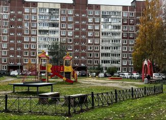 Продам 3-комнатную квартиру, 57.3 м2, Санкт-Петербург, проспект Ударников, 19, муниципальный округ Пороховые