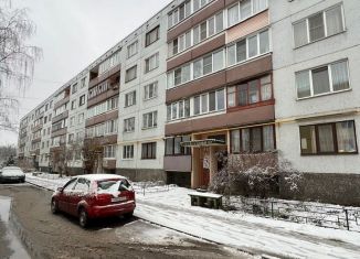 Продам двухкомнатную квартиру, 53 м2, Псков, Стахановская улица, 19