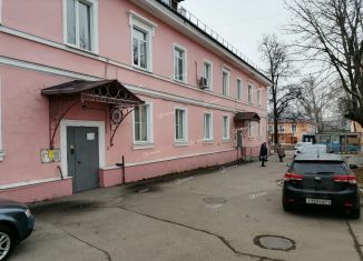 2-комнатная квартира на продажу, 45 м2, Тульская область, улица Металлургов, 12