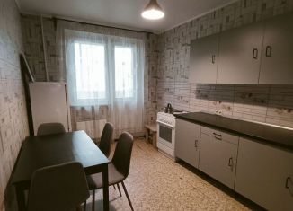 Трехкомнатная квартира в аренду, 82 м2, Москва, 1-я Вольская улица, 12к1