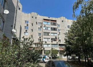 Продается 3-ком. квартира, 101 м2, Краснодар, Прикубанский округ, улица Академика Пустовойта, 8