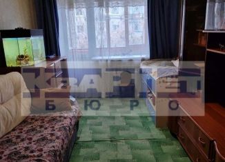 Продается двухкомнатная квартира, 42 м2, Екатеринбург, метро Проспект Космонавтов, улица Лобкова, 36