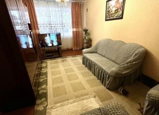 Продажа 3-ком. квартиры, 62 м2, Братск, Южная улица, 75