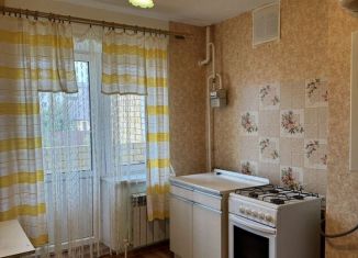 Продажа 2-ком. квартиры, 49.7 м2, Сафоново, улица Ленина, 15А