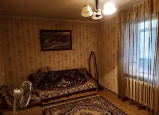 Сдается 2-ком. квартира, 45 м2, Каменск-Шахтинский, Красная улица, 68А