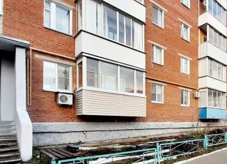 Продам трехкомнатную квартиру, 58.9 м2, Удмуртия, улица Кирова, 52