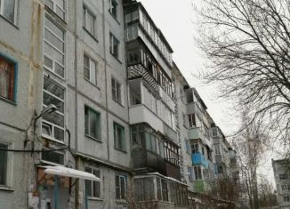 Продается 4-ком. квартира, 57.9 м2, Калуга, улица Кубяка, 4