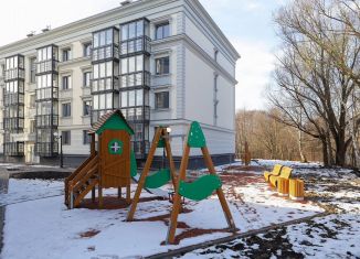 Продам 1-ком. квартиру, 36 м2, Калининградская область, улица Сержанта Мишина, 81к2