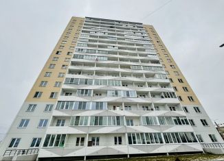 Продаю 1-ком. квартиру, 36 м2, Киров, Курская улица, 28