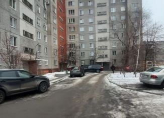 Продам 3-ком. квартиру, 62 м2, Курган, улица Куйбышева, 143