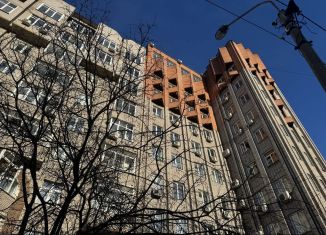 Аренда 2-ком. квартиры, 62 м2, Красноярск, улица Горького, 3А