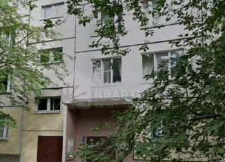 Продажа трехкомнатной квартиры, 71 м2, Санкт-Петербург, Ольховая улица, 20, метро Комендантский проспект