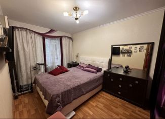 Продам 3-ком. квартиру, 60 м2, Евпатория, улица Некрасова, 43