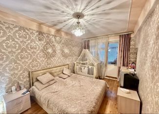 Продам трехкомнатную квартиру, 77 м2, Махачкала, улица Магомеда Залибекова, 3