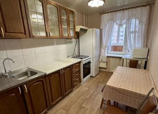 Сдается в аренду 3-комнатная квартира, 74 м2, Ярославль, улица Гагарина, 38