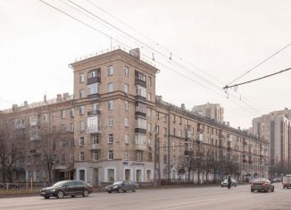 Продаю 2-ком. квартиру, 65.2 м2, Казань, улица Восстания, 49, Московский район