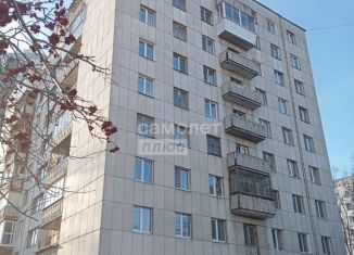 Продается 4-комнатная квартира, 110 м2, Екатеринбург, Верх-Исетский район, улица Папанина, 9