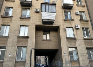 Продам 3-ком. квартиру, 90 м2, Челябинская область, улица Строителей, 45