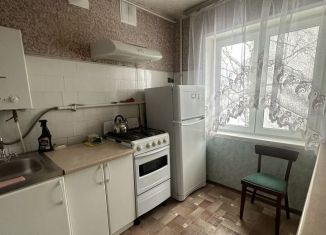 Сдается 2-комнатная квартира, 45.4 м2, Новомосковск, улица Космонавтов, 23