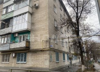 Сдается в аренду 3-комнатная квартира, 55 м2, Новочеркасск, улица Калинина, 43