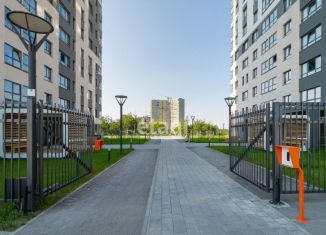 Продается 3-комнатная квартира, 77 м2, Тюмень, Краснооктябрьская улица, 14к2, ЖК Ютта