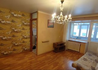 Сдается двухкомнатная квартира, 45 м2, Республика Башкортостан, улица Худайбердина, 124