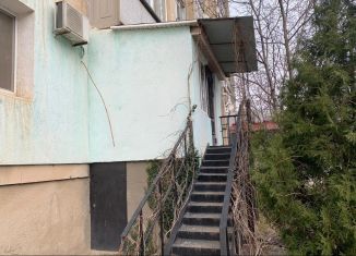 Продаю комнату, 53.4 м2, Армянск, микрорайон имени Генерала Корявко, 16