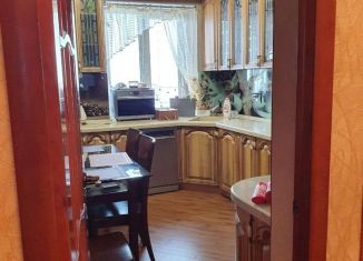 Продам 3-комнатную квартиру, 70 м2, Магадан, Пролетарская улица, 59, микрорайон Строитель